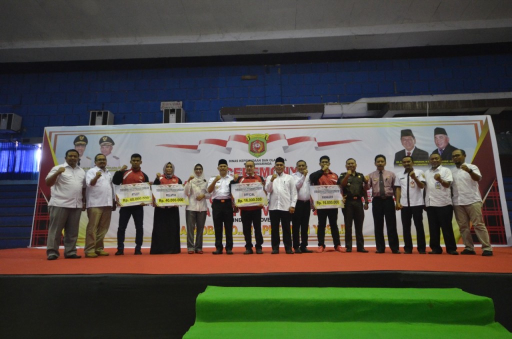 Berikan Bonus Atlet Peraih Medali Porprov