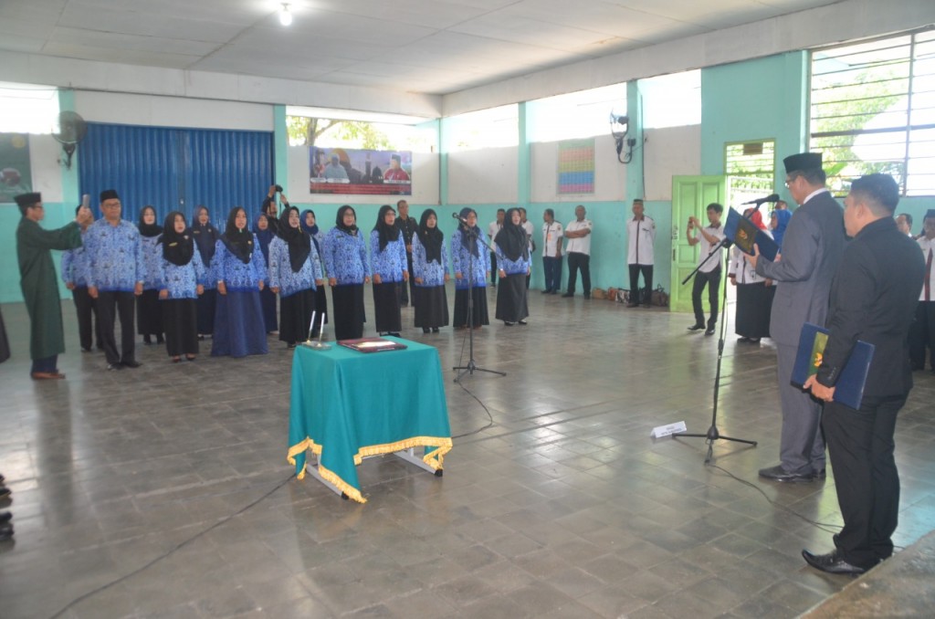 Lantik 15 Kepsek, Sekda Ingatkan Tak Minder Jabatan Fungsional