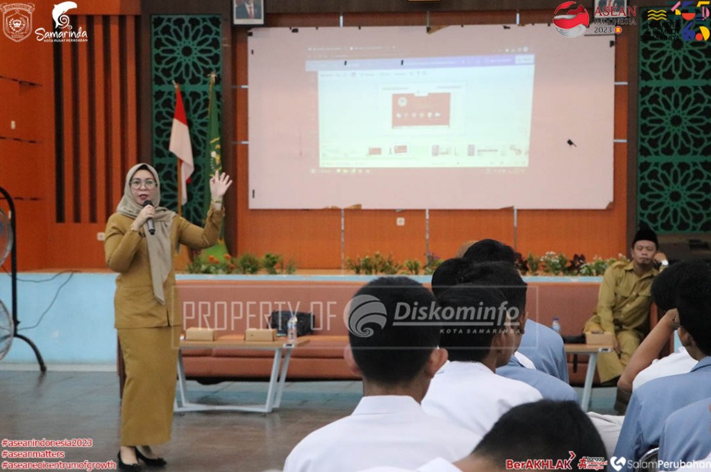 Sosialisasikan SP4N -LAPOR dan Anti Hoax, Diskominfo Sasar Pelajar MAN 2