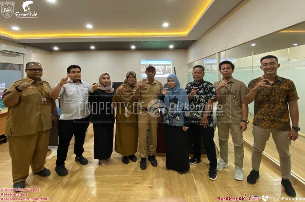 Belajar Tentang Pengelolaan Website PPID, Diskominfostandi Mahakam Ulu Kunjungi Diskominfo Samarinda