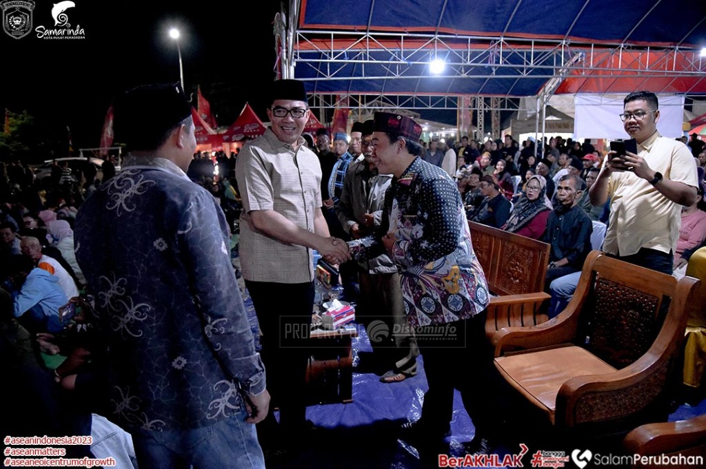 Pelestarian Budaya Melalui Pagelaran Wayang Kulit, Wali Kota Samarinda Apresiasi Masyarakat Simpang Pasir