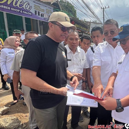 Wali Kota Samarinda Sisir Titik Banjir di Jalan Damai, Juga Gunakan Drone untuk Rancang Solusi Komprehensif