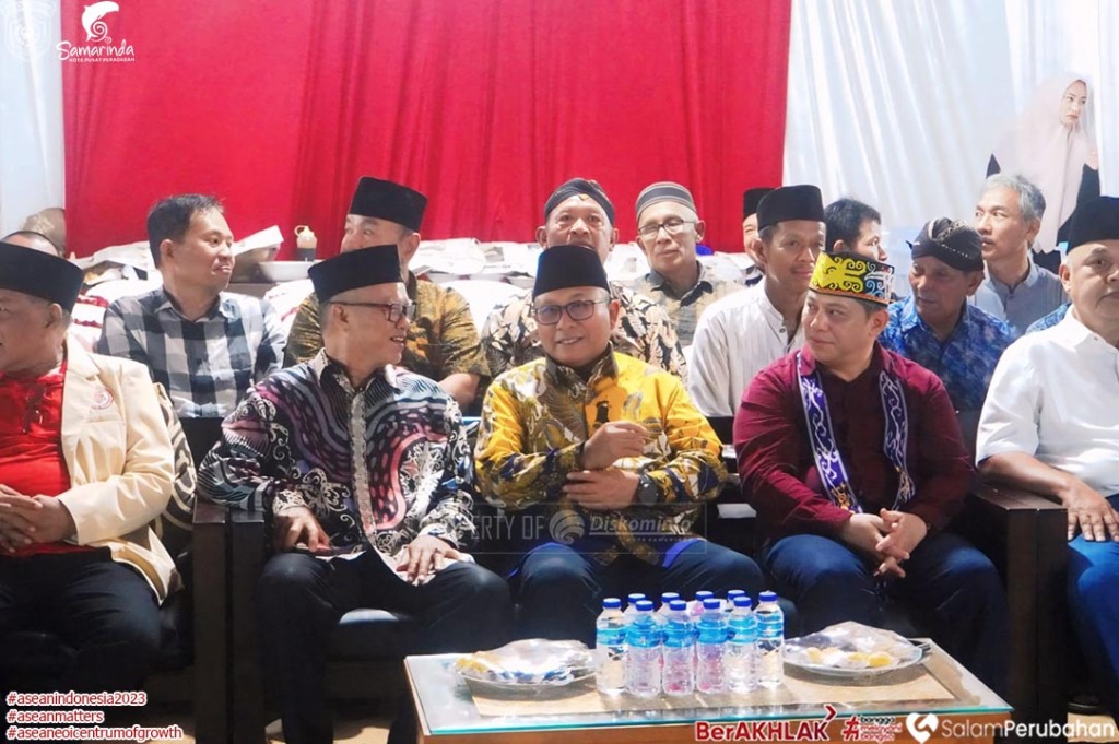 Wawali Saefuddin Zuhri Hadiri Tasyakuran Yulianus Henock Bersama Warga Purwodadi Lempake